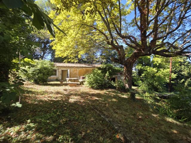 Maison Avec Dépendance Et Grand Terrain À Vendre Secteur A. 124m² Apt
