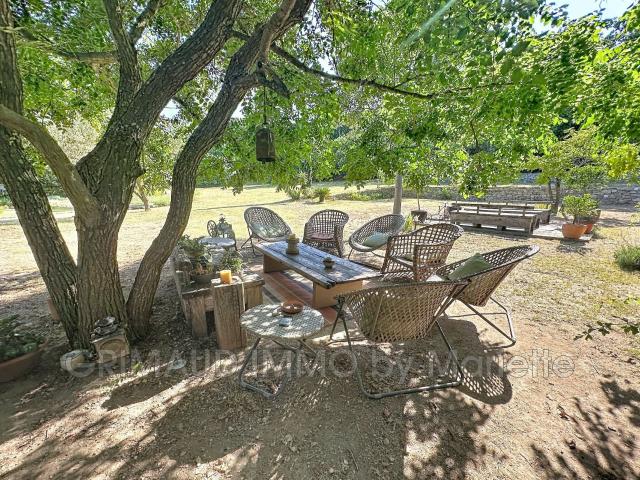 Belle proprieté avec beau terrain plat, au calme 141m² La Garde Freinet