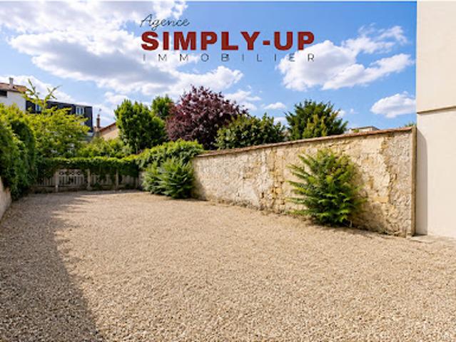 Vente Maison 5 pièces 0 m2 Suresnes