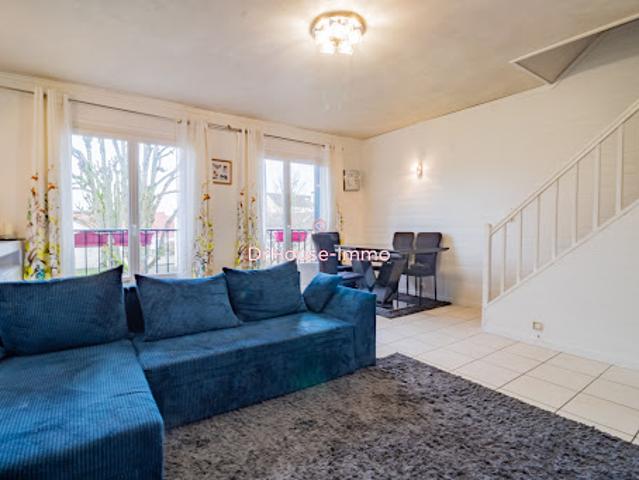 Vente Maison 5 pièces 104 m2 Maurepas