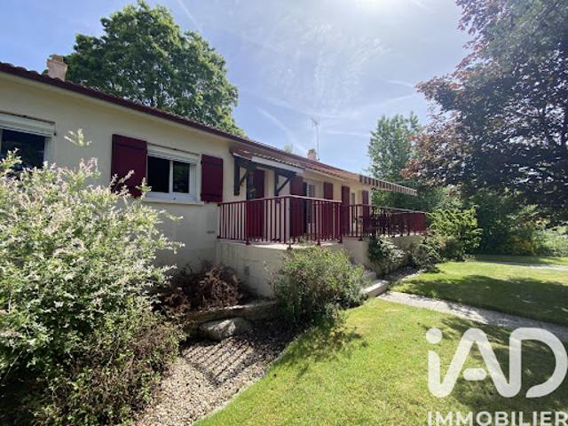 Vente Maison 5 pièces 104 m2 Bretignolles