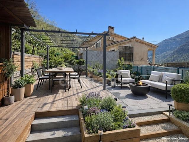 Vente Maison 5 pièces 104 m2 Clans