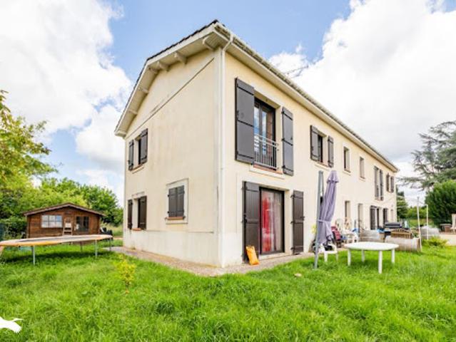 Vente Maison 5 pièces 104 m2 Saint Hilaire de Lusignan