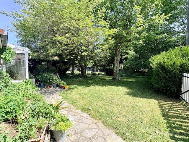 Vente Maison 5 pièces 104.79 m2 Saint Jean de la Ruelle