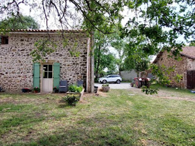Vente Maison 5 pièces 105 m2 Abzac