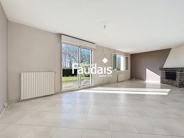 Vente Maison 5 pièces 105 m2 Fierville les Mines