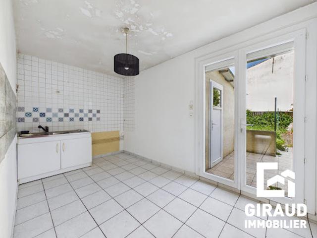 Vente Maison 5 pièces 105 m2 Fontenay le Comte