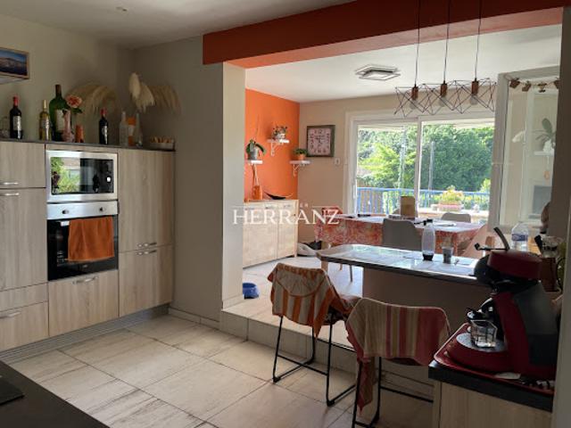 Vente Maison 5 pièces 105 m2 Saint Magne de Castillon