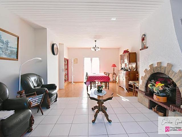 Vente Maison 5 pièces 105 m2 Saint Pierre des Echaubrognes