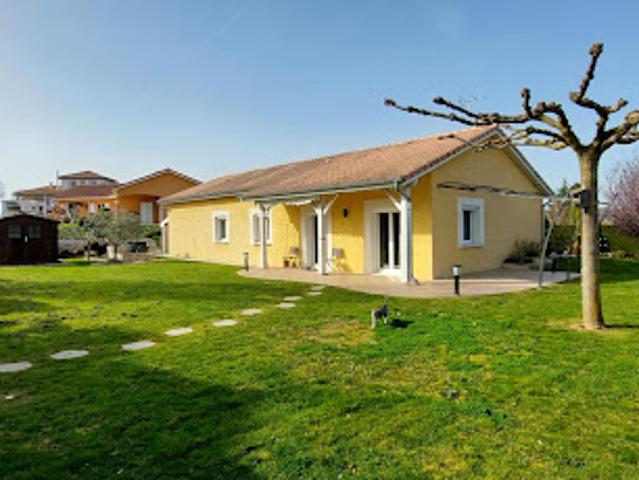 Vente Maison 5 pièces 106 m2 Cour et Buis