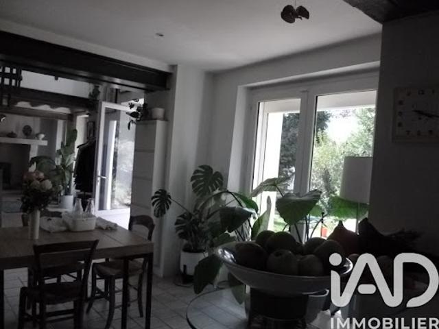 Vente Maison 5 pièces 106 m2 La Celle Saint Cyr