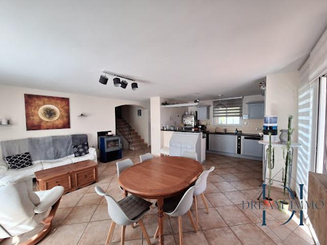 Vente Maison 5 pièces 107 m2 Péret