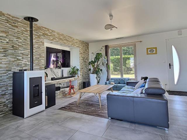 Vente Maison 5 pièces 107 m2 Vernoil le Fourrier