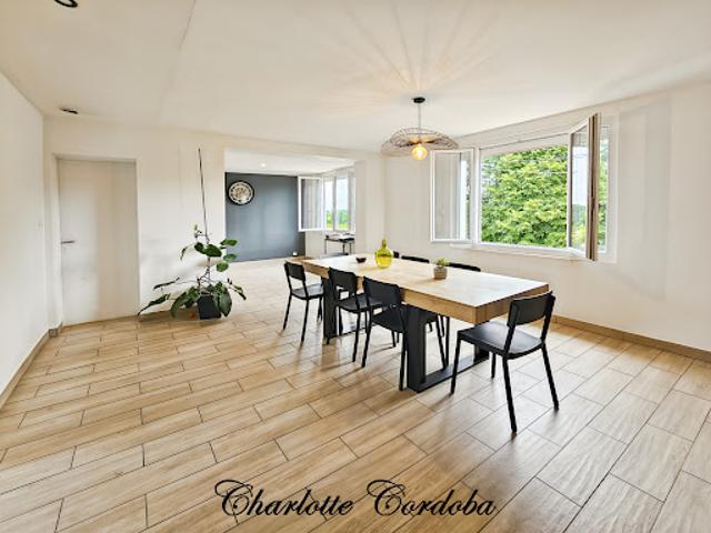Vente Maison 5 pièces 107 m2 Xaintrailles