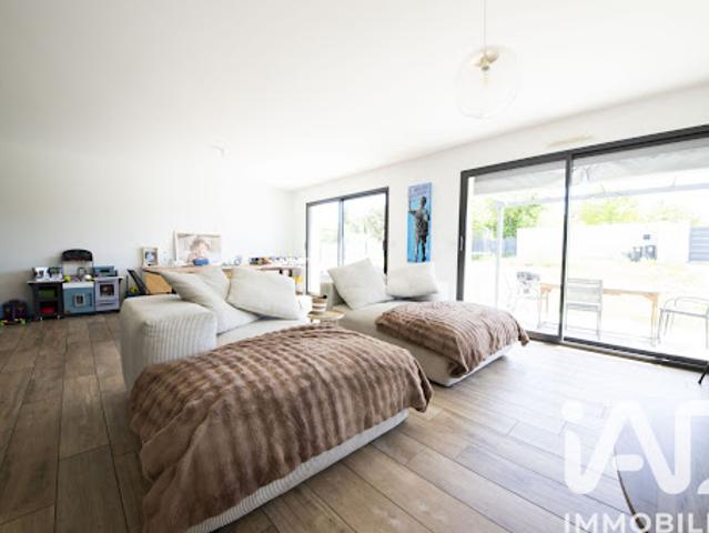 Vente Maison 5 pièces 108 m2 La Roque sur Pernes