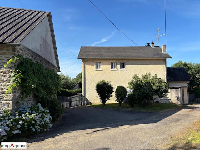 Vente Maison 5 pièces 108 m2 Saint Germain les Vergnes