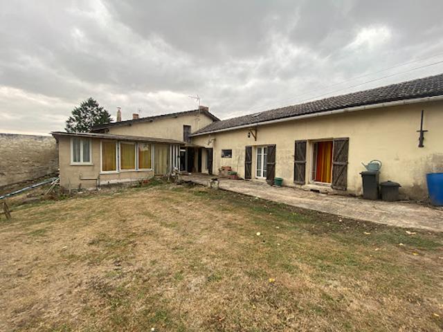 Vente Maison 5 pièces 108 m2 Savigny sous Faye
