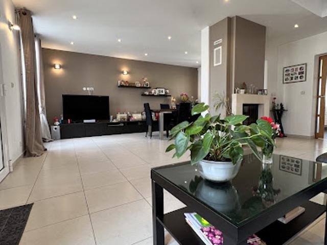 Vente Maison 5 pièces 109 m2 Drancy