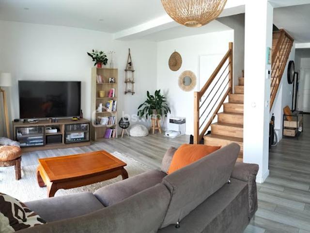 Vente Maison 5 pièces 109 m2 Le Val Saint Germain