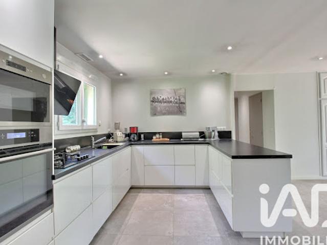Vente Maison 5 pièces 109 m2 Rousset