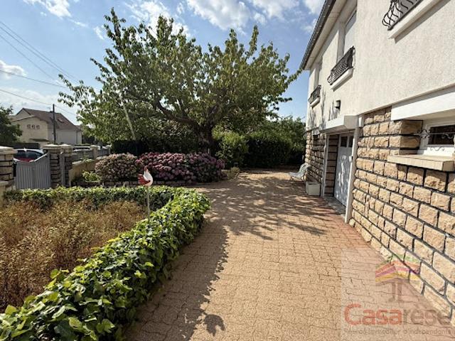 Vente Maison 5 pièces 109 m2 Saint remy