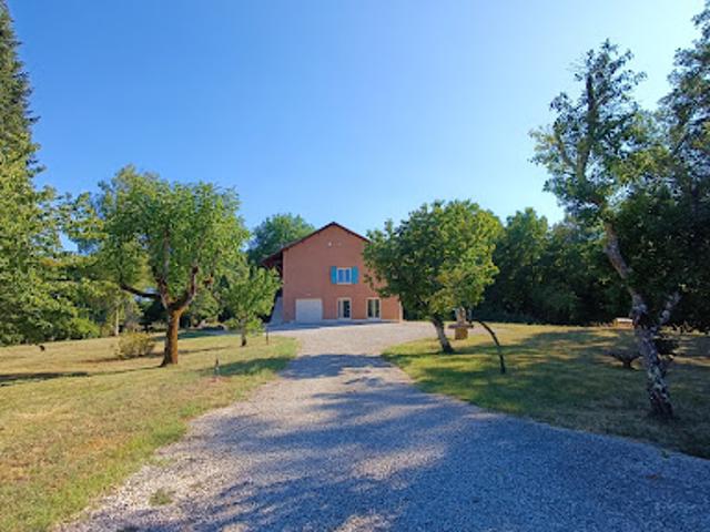 Vente Maison 5 pièces 109 m2 Savignac les Eglises