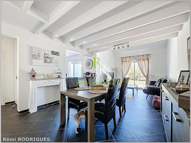 Vente Maison 5 pièces 109.7 m2 Idron