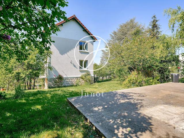 Vente Maison 5 pièces 109.85 m2 Rueil Malmaison