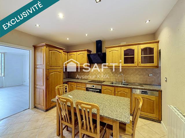 Vente Maison 5 pièces 100 m2 Saint claude