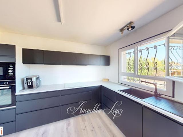 Vente Maison 5 pièces 100 m2 Saint Laurent du Bois