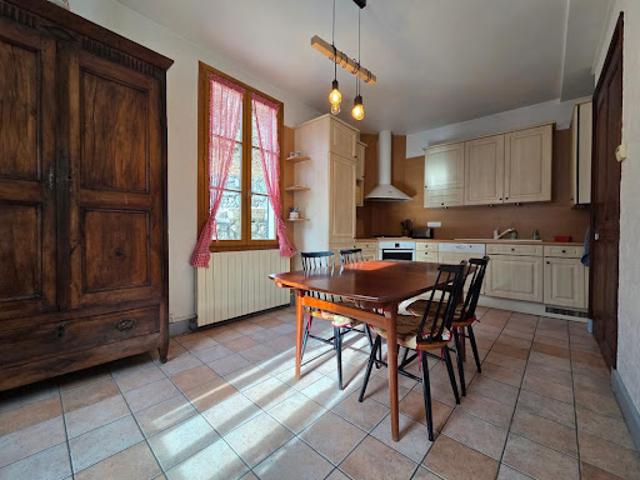 Vente Maison 5 pièces 100 m2 Saint Pierre de Chartreuse