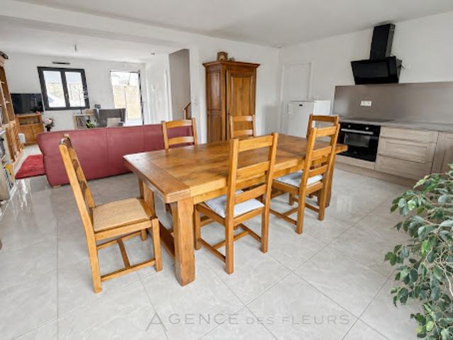 Vente Maison 5 pièces 100 m2 Saint Pierre lès Elbeuf