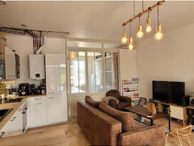 Vente Maison 5 pièces 100 m2 Soussans
