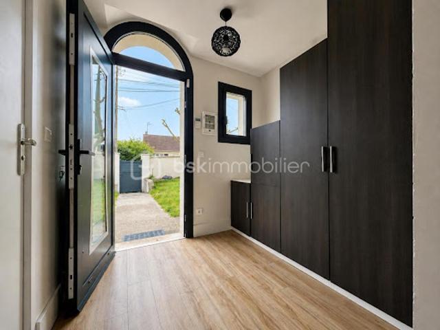 Vente Maison 5 pièces 100 m2 Vaux le Pénil