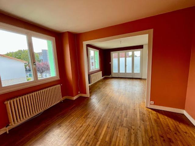 Vente Maison 5 pièces 101 m2 La Rochefoucauld