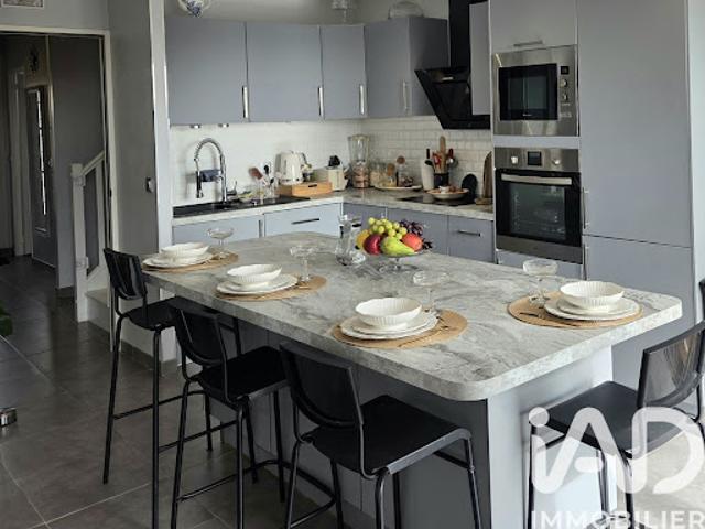 Vente Maison 5 pièces 101 m2 Saint Fargeau Ponthierry