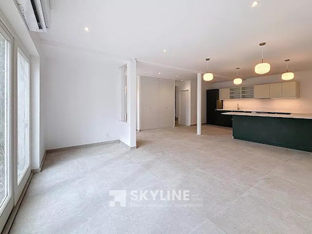 Vente Maison 5 pièces 102 m2 Marseille 8ème