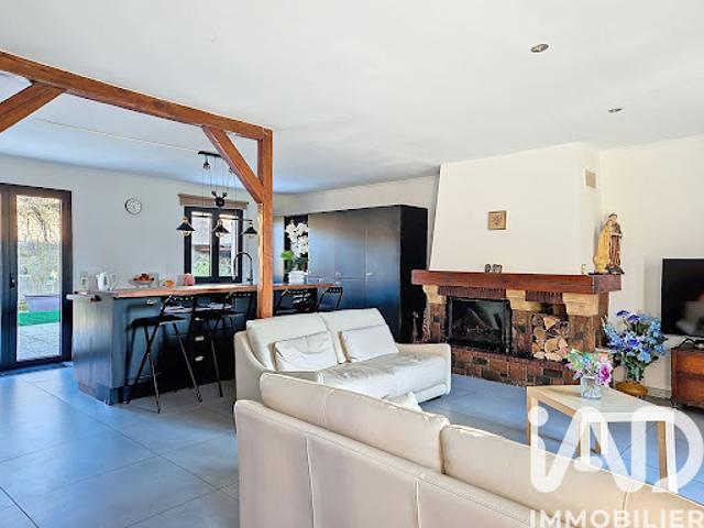 Vente Maison 5 pièces 102 m2 Le Mesnil Saint Denis
