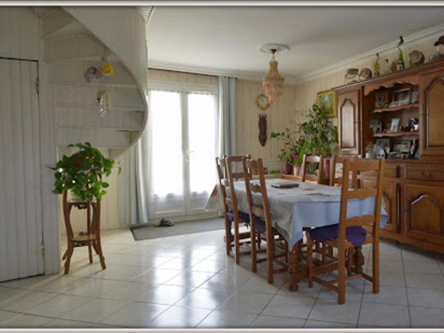 Vente Maison 5 pièces 102 m2 Saint Germain Laval