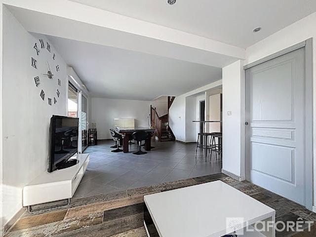 Vente Maison 5 pièces 102.95 m2 Strazeele