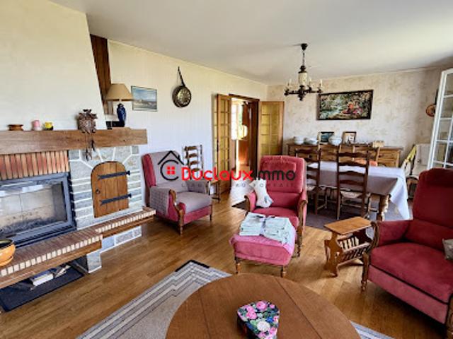 Vente Maison 5 pièces 103 m2 Junhac