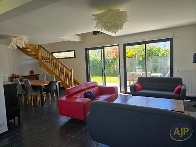 Vente Maison 5 pièces 103 m2 Saint marc sur mer
