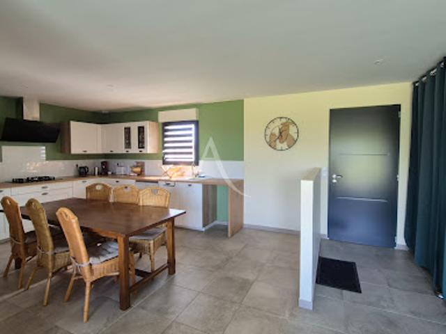 Vente Maison 5 pièces 114 m2 Corme Royal