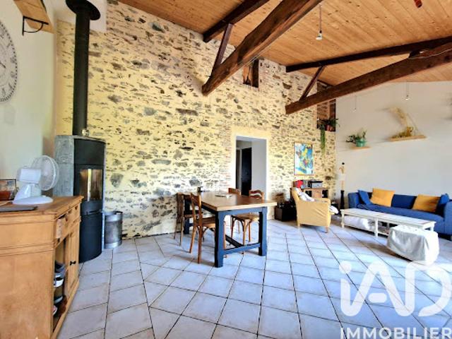 Vente Maison 5 pièces 114 m2 Essarts en Bocage