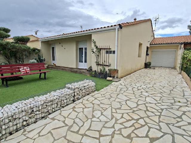 Vente Maison 5 pièces 115 m2 Ambares et lagrave
