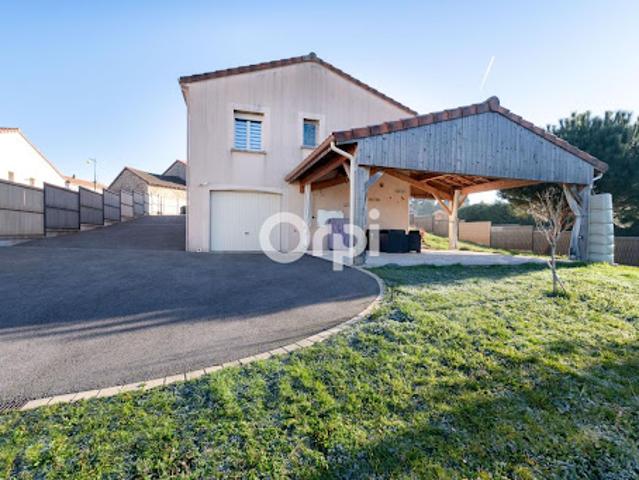 Vente Maison 5 pièces 115 m2 Saint Just le Martel