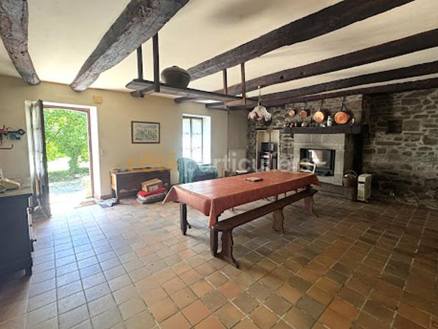 Vente Maison 5 pièces 115.6 m2 Saint Père Marc en Poulet