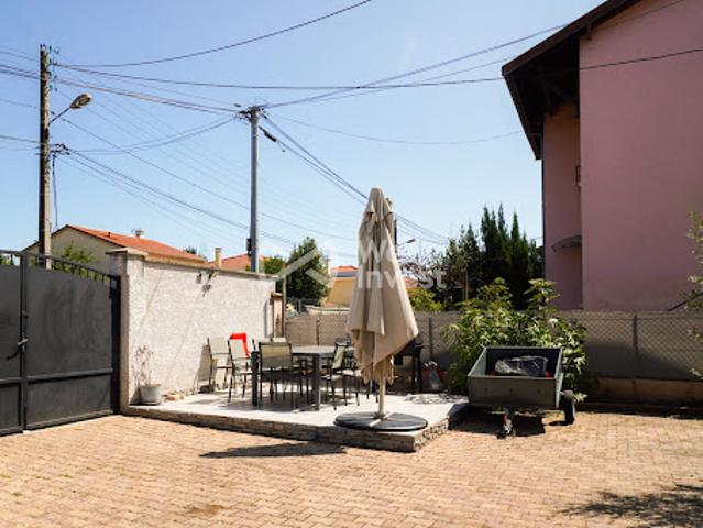 Vente Maison 5 pièces 115.95 m2 Vaulx en Velin