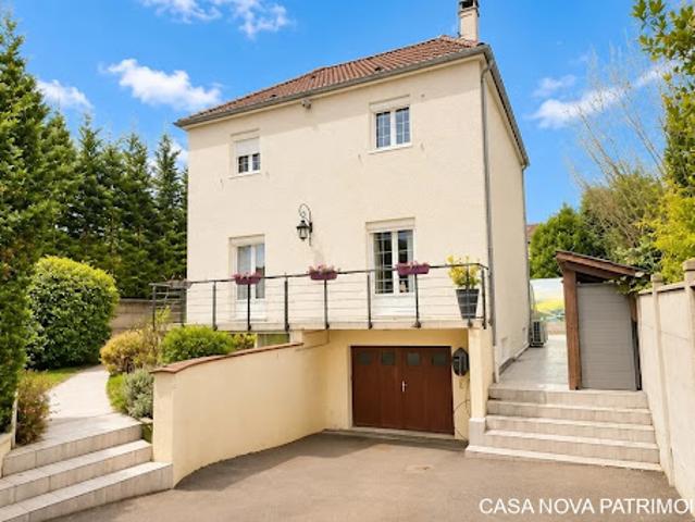 Vente Maison 5 pièces 116 m2 Neuilly Plaisance