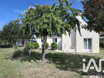 Vente Maison 5 pièces 116 m2 Sainte Luce sur Loire